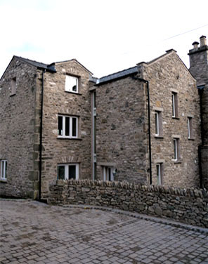 Building renovation in Cumbria by Lanquest Properties, Builders